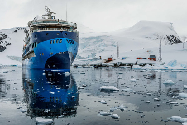 Ocean Albatros Cruise Ship